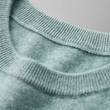 Camiseta Premium de Cashmere com Gola Redonda - Clássica