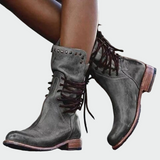 Botins de couro com cadarços