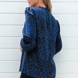 Blusa Azul de Manga Longa com Estampa Animal