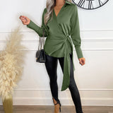 Blusa de Cetim Verde Oliva com Cintura Regulável