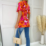 Blusa Floral em Rosa e Laranja com Gola Alta
