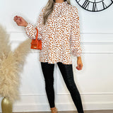 Blusa com Gola de Volantes em Tons de Creme e Marrom