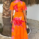 Robe Midi Laranja e Rosa com Estampa Floral, Decote em V e Detalhe de Nó