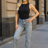 Jeans de Cintura Alta em Cinza com Corte Reto