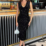Vestido Midi de Veludo Preto com Lantejoulas e Decote em V