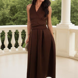 Vestido Midi com Gola Halter na Cor Chocolate