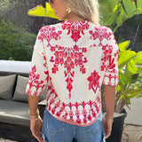 Camisa Boxy de Mangas Curtas com Estampa Floral Boho em Tons Rosados