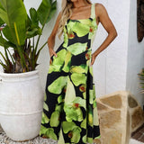 Elegante Robe Midi A-Line com Estampa Floral em Preto e Branco e Decote Quadrado