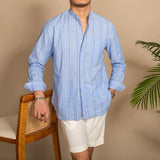 Camisa Vintage com Colar em Mistura de Linho e Listras
