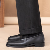 Loafers La Roche em Suede com Detalhes em Contraste