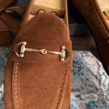 Loafer Harry em Camurça com Aplique de Horsebit