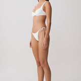 Biquíni Inferior Blossom com Laço Lateral - Tecido Texturizado Branco