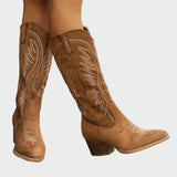 Bota Ocidental Elegante com Bordados