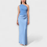Luna - Elegante vestido assimétrico de cetim