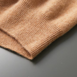 Camiseta Premium de Cashmere com Gola Redonda - Clássica