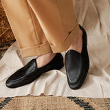 "Sapatos Belgas em Nappa com Almofadas Paris" could be rephrased as "Sapatos Nappa Belgas com Confortáveis Almofadas Paris".