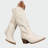 Bota Ocidental Elegante com Bordados