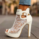 Liliana - Sapatos de Salto com Detalhes em Renda