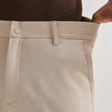 Calças Slim Fit Semi-Elásticas na Cor Bege
