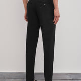 Sapatos Pretos Slim Fit em Material Semi-Elástico