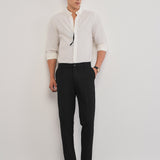 Sapatos Pretos Slim Fit em Material Semi-Elástico
