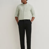 Sapatos Slim Fit Pretos em Material Semi-Elástico