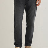 Cenoura Fit Jeans Pretos