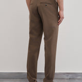 Calças Semi-Elásticas Slim Fit em Tom Castanho