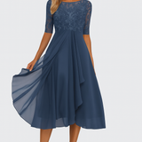 Valentina - Vestido Elegante com Renda e Mangas 3/4