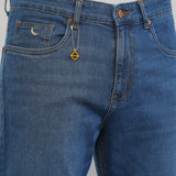 Jeans Azuis Clássicos com Corte Reto