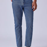 Jeans Carrot Fit Lavados em Azul Escuro
