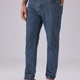 Carrot Fit Jeans in Dark Wash