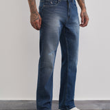 Jeans Azul Marinho com Corte Reto