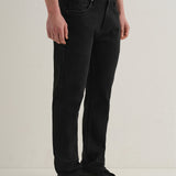 Calças Jeans Straight Fit na Cor Preto Ébano