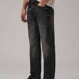 Jeans Pretos com Corte Reto e Efeito Desgastado