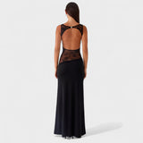 Lucinda - Elegante Vestido Longo de Renda