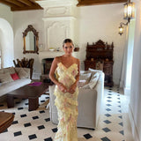Julieta - Vestido Longo com Acabamentos em Renda