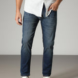 Jeans Slim Fit com Lavagem Média