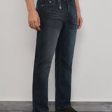 Jeans Azul Escuro com Corte Reto Clássico