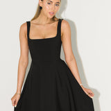 Amélia - Clássico Vestido Midi