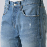 Jeans Azuis Desgastados com Corte Reto