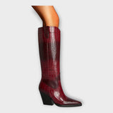 Botas Elegantes com Estampa Croco e Salto Sofisticado