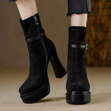 Janete - Botas de Plataforma Luxuosas: Conforto e Estilo em Cada Passo