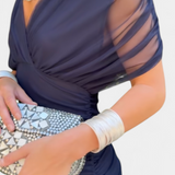 Luana - Vestido Chic com Decote em V