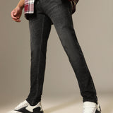 Calça Jeans Slim Fit Preta com Efeito Fumê