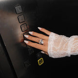 Mónica - Ring