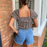 Blusa Floral Multicolor com Gola Quadrada