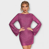 Vestido com Lantejoulas e Costas Abertas