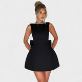 Catarina - Mini Vestido Adornado com Pérolas