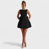 Catarina - Mini Vestido Adornado com Pérolas